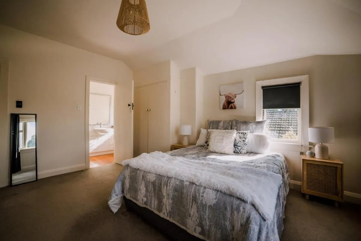 Grand Old Mansion - Sleeps 12 Villa Christchurch 0*,
