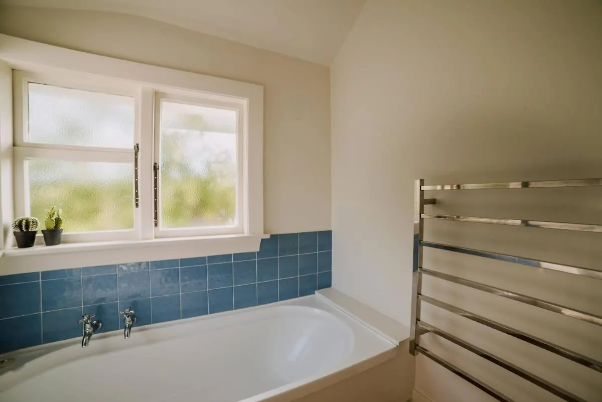Grand Old Mansion - Sleeps 12 Villa Christchurch 0*,  New Zealand